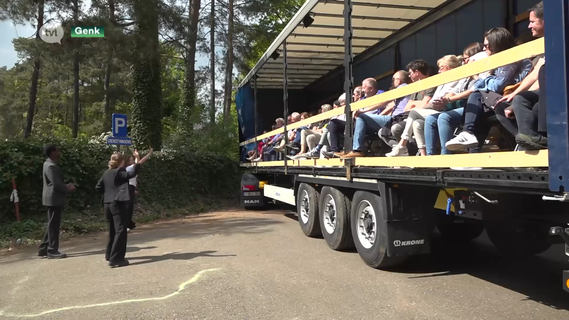 Apart theater eert Genks Herfstvreugde met rondrijdend publiek