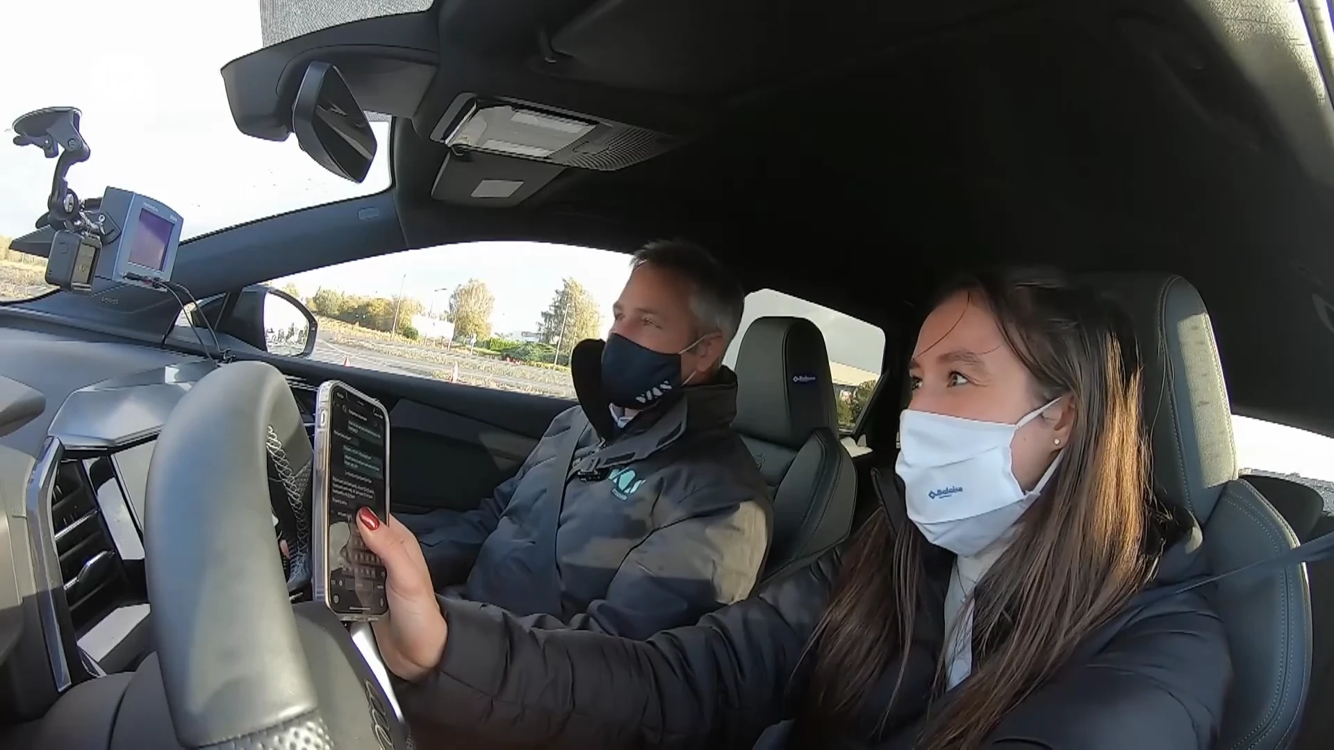 Wie gsm't achter het stuur is rijbewijs 8 dagen kwijt in Limburg