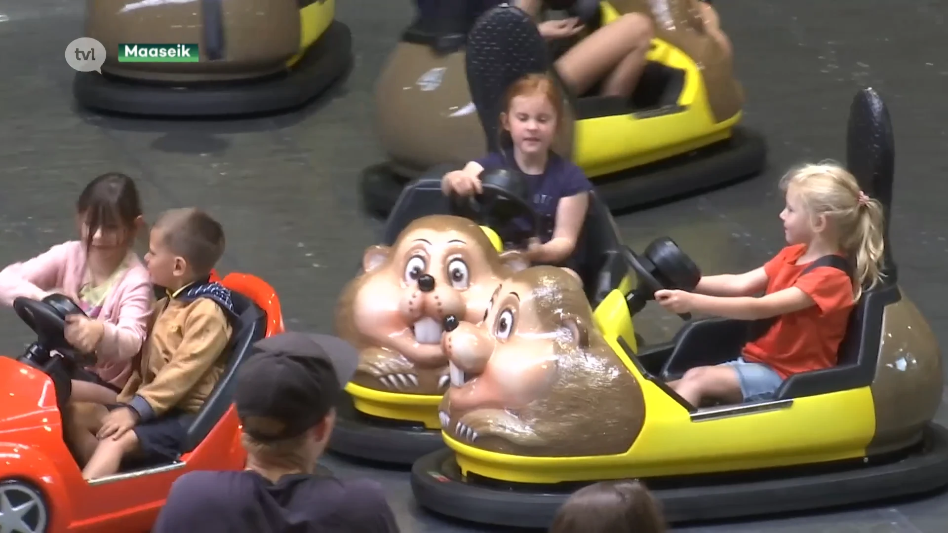 Kinderpretpark Beverland in Maaseik met vertraging open