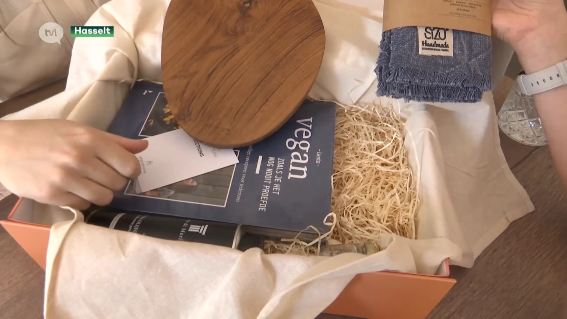 Limburgse vegan ondernemers ontwerpen veganistische geschenkenbox