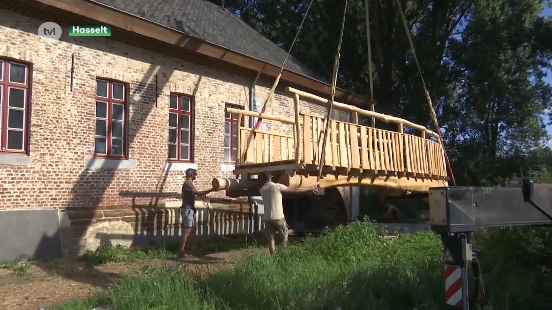 Nieuwe voetgangersbrug ontsluit wandeling door hart van Herkenrode