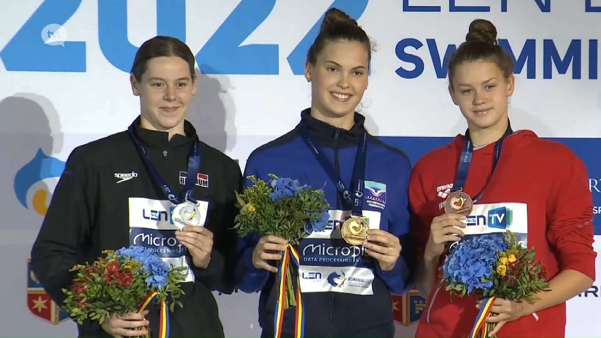 Roos Vanotterdijk sluit fantastisch EJK zwemmen af met 5 medailles