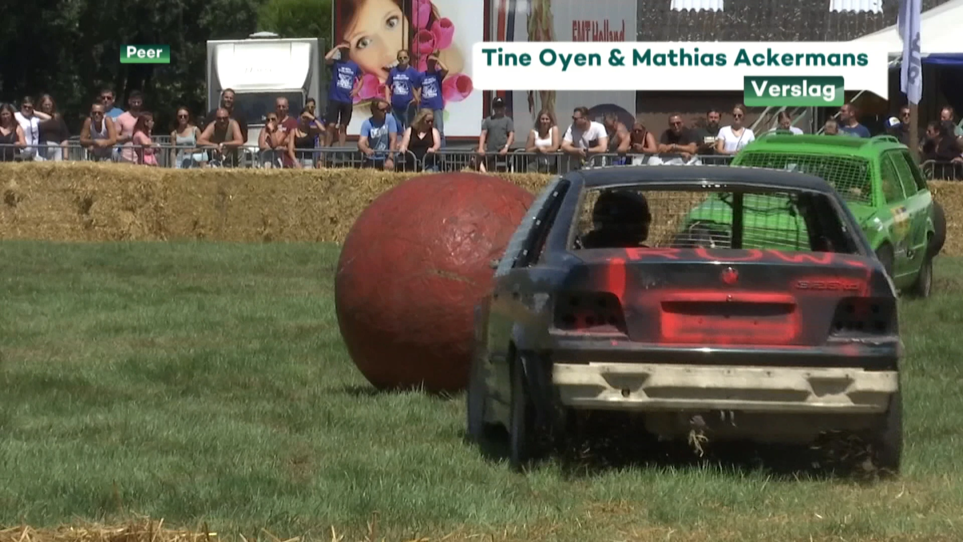 Autovoetbal op het festivalterrein van Blues Peer