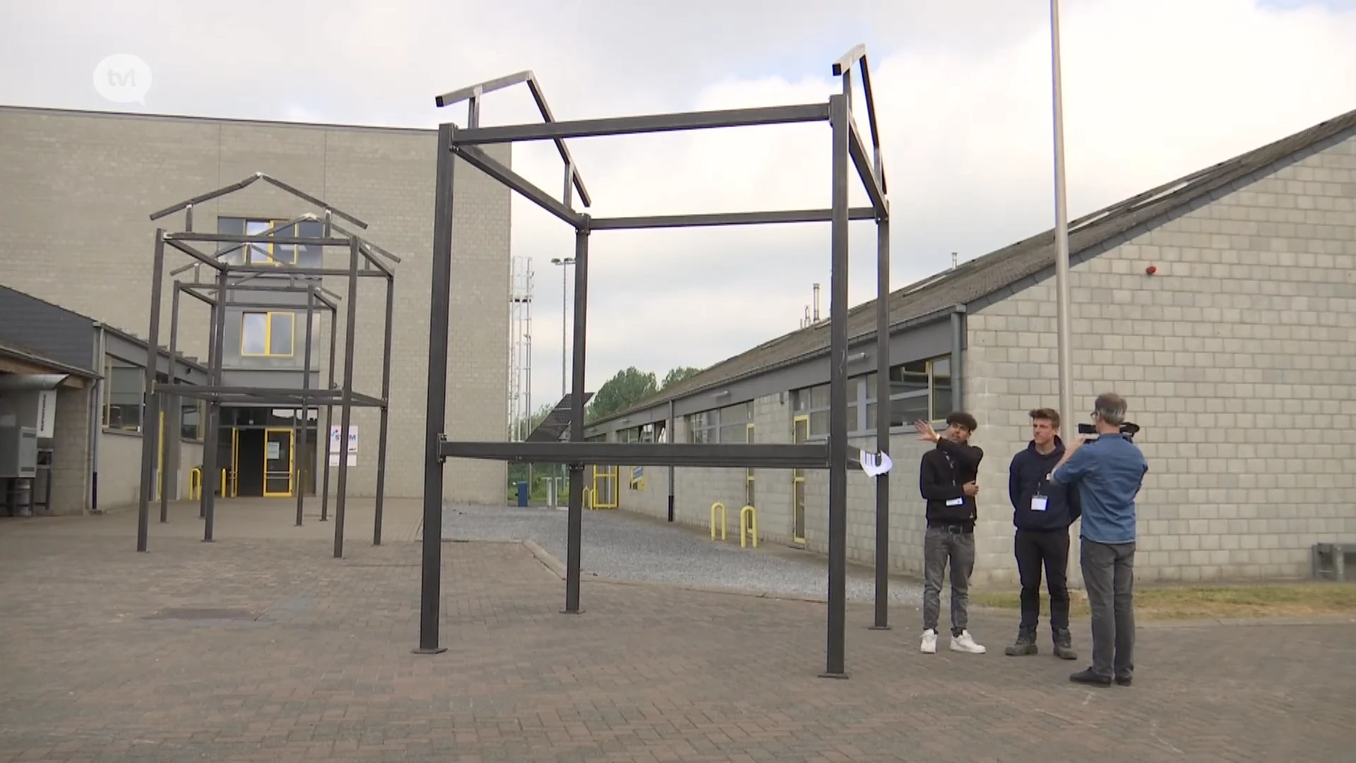 Reeks Reddingscentrum Vicky & Alexis (deel 4): studenten helpen bij uitbouw van het reddingscentrum