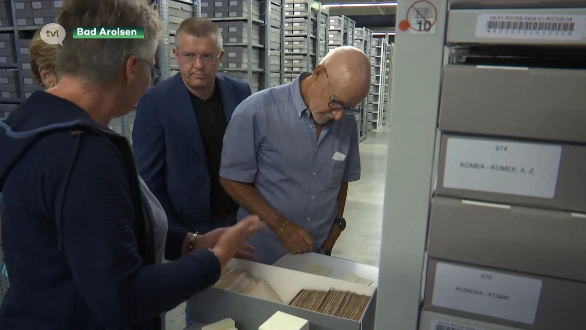Zoon van Diepenbeekse verzetsheld krijgt na 78 jaar het horloge van zijn vader terug van de Duitsers