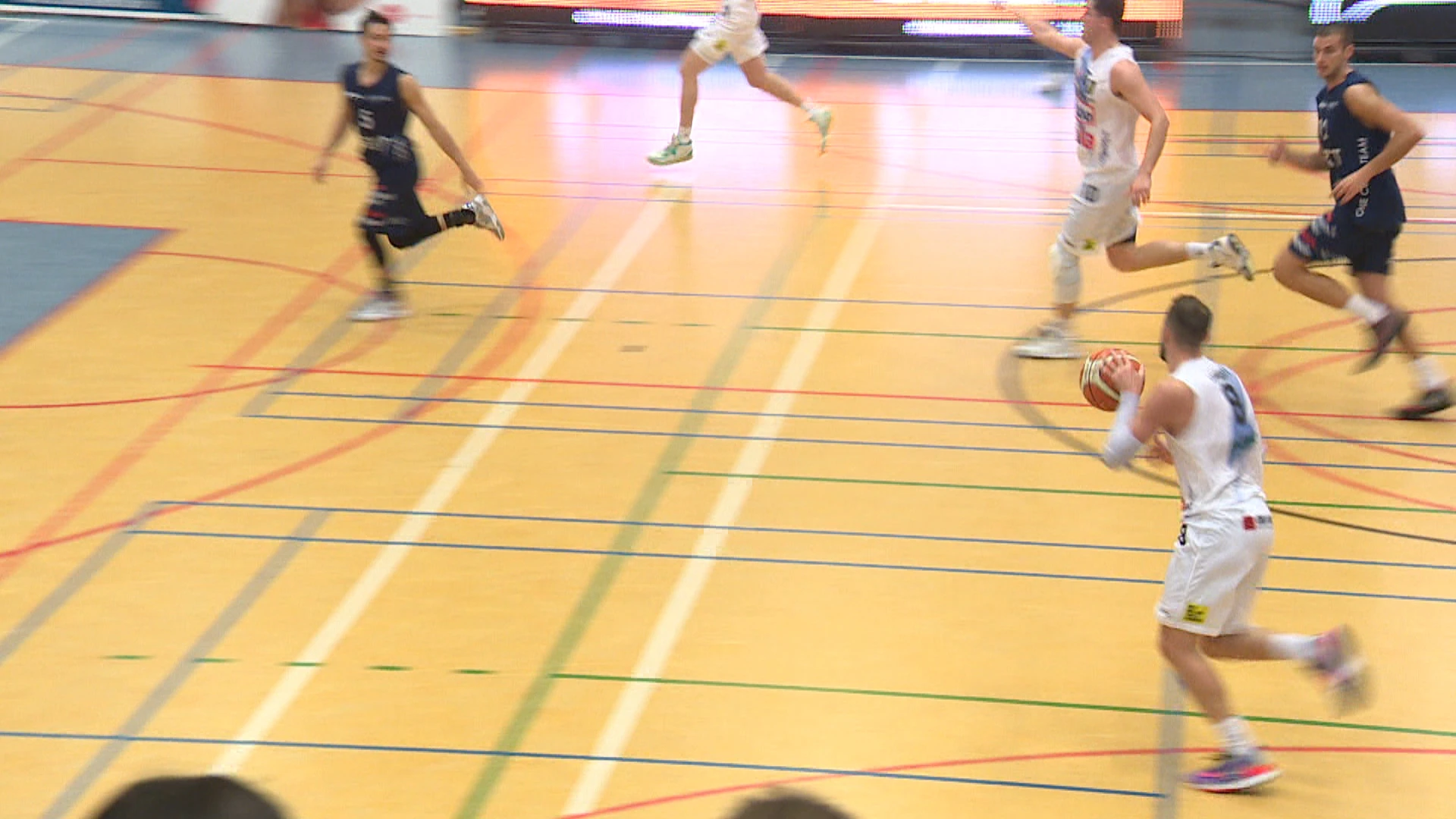 Limburg United bekroont verre reis naar Ieper met winst en bekert verder