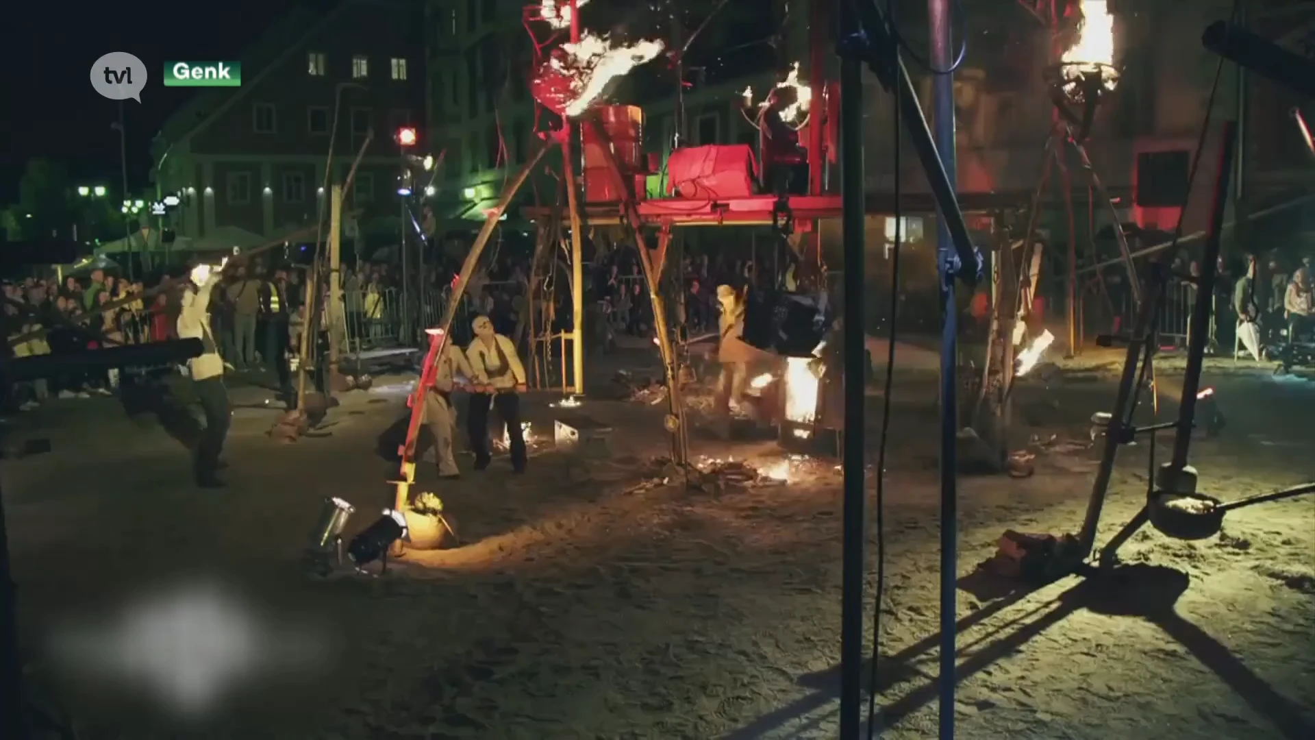 Patroonheilige van Genk Sint-Martinus wordt geëerd met vuurshow