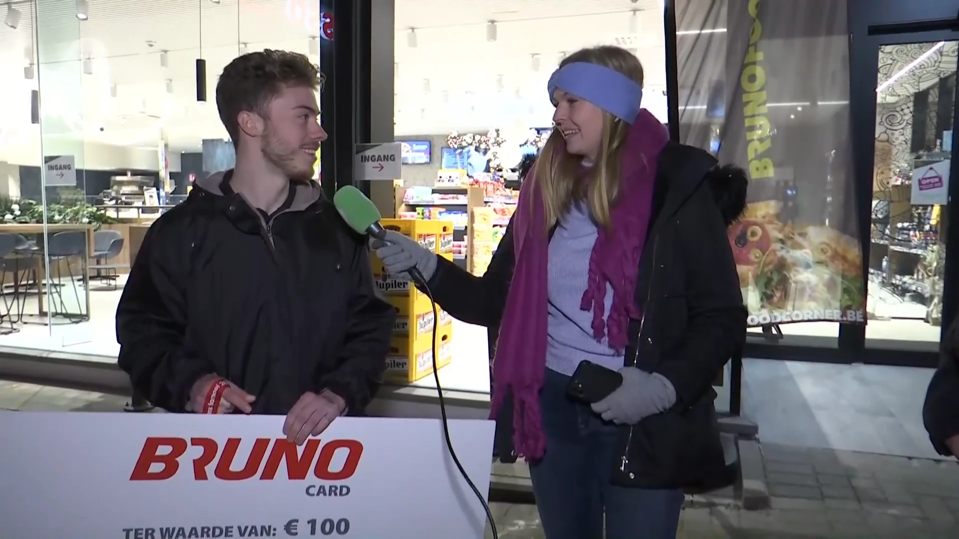 Levi is de laatste winnaar van een tankkaart bij Esso Bruno in Maaseik