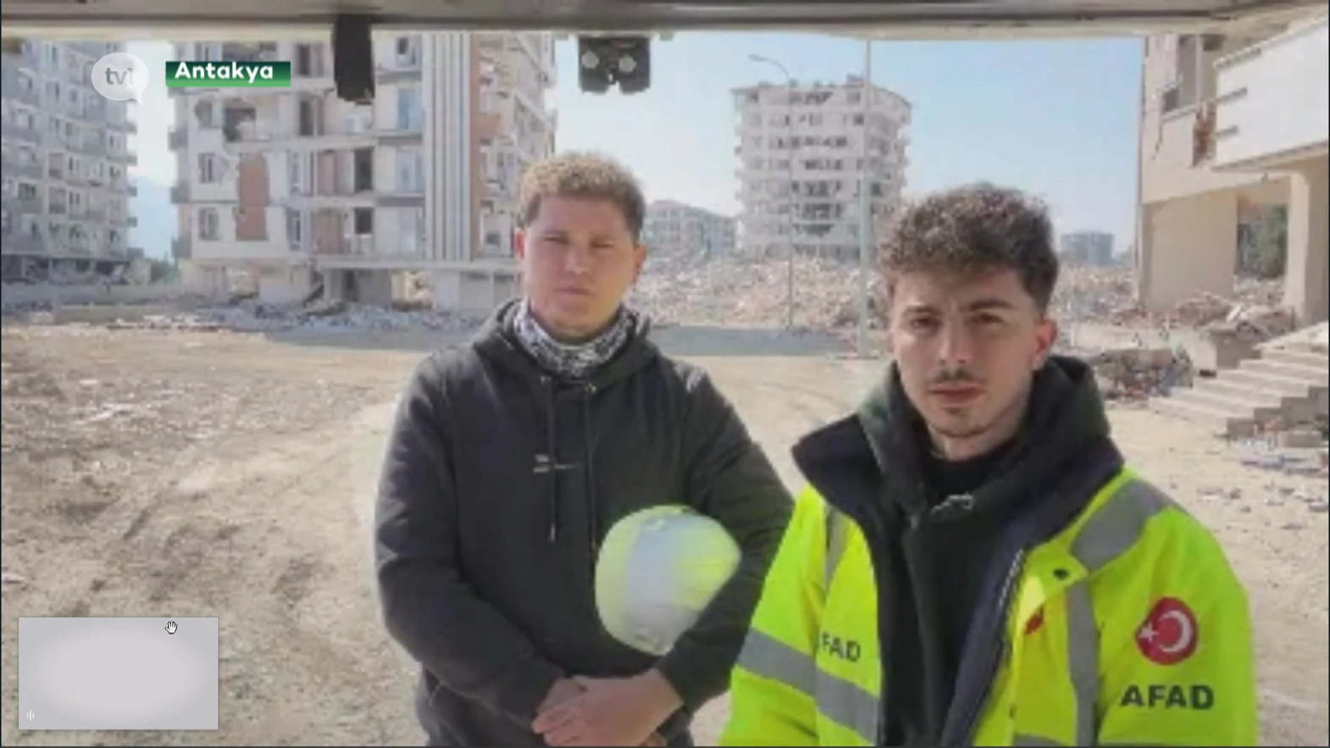 Jonge Limburgers halen nog altijd lichamen van onder het puin in Turkije