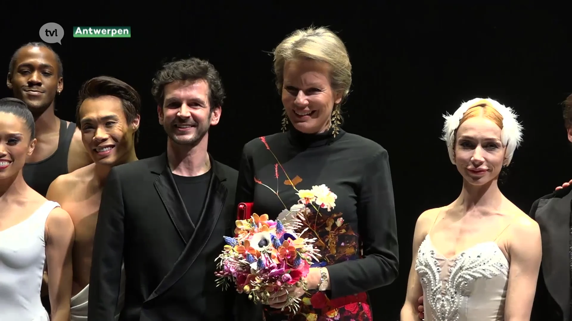 Koningin Mathilde eregast op dansgala van Peltenaar Wim Vanlessen