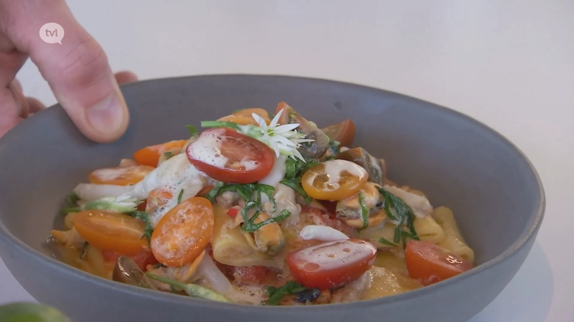 Pasta Vongolé – tomaat – look – sjalot – kruiden