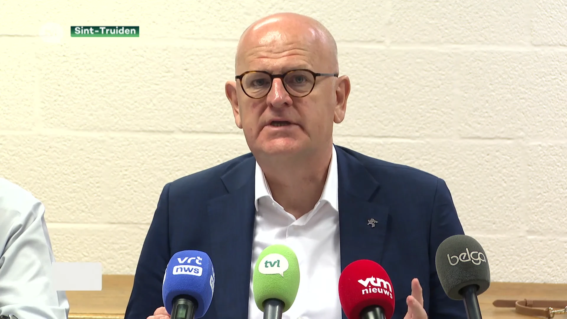 Gouverneur Lantmeeters: "Staan voor de moeilijkste ordehandhaving ooit in Limburg."