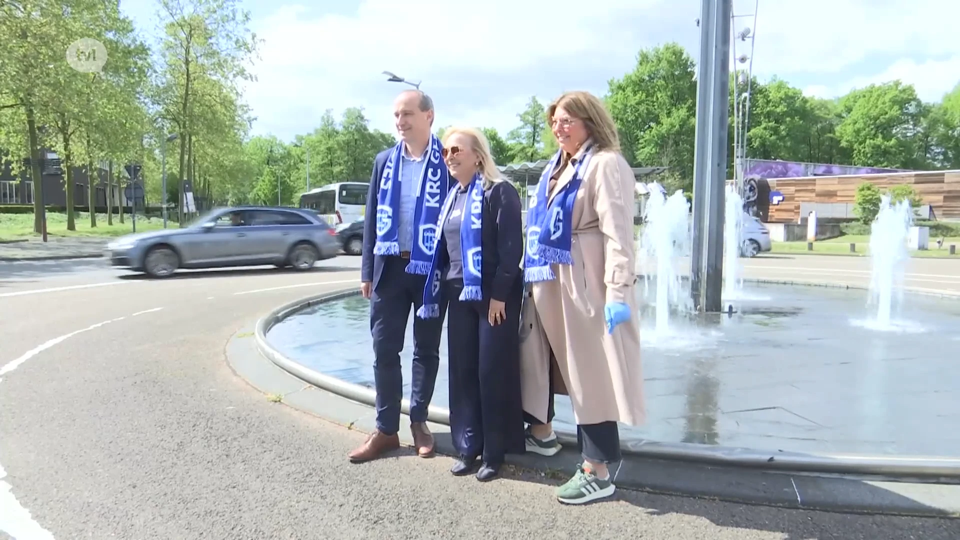 Stad Genk kleurt fonteinen blauw om KRC Genk Ladies te steunen voor bekerfinale