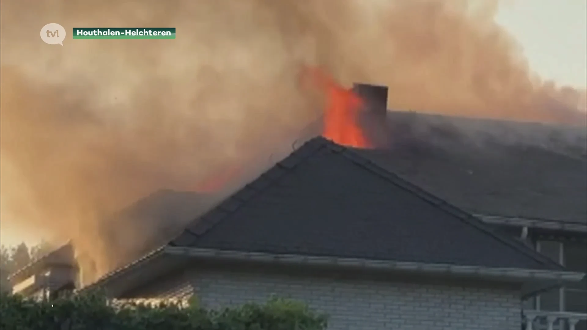 Villa in Meulenberg onbewoonbaar na hevige brand