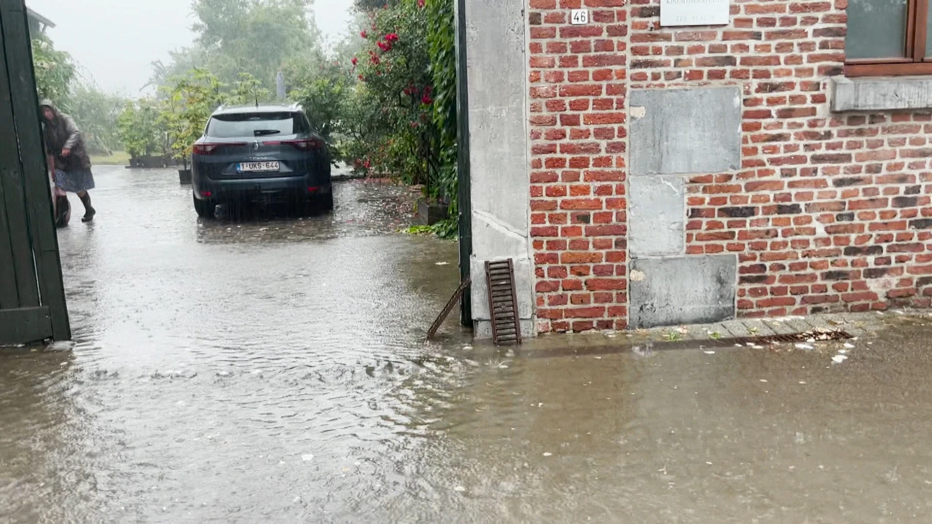 Meldingen van 20 tot 50 liter neerslag per vierkante meter