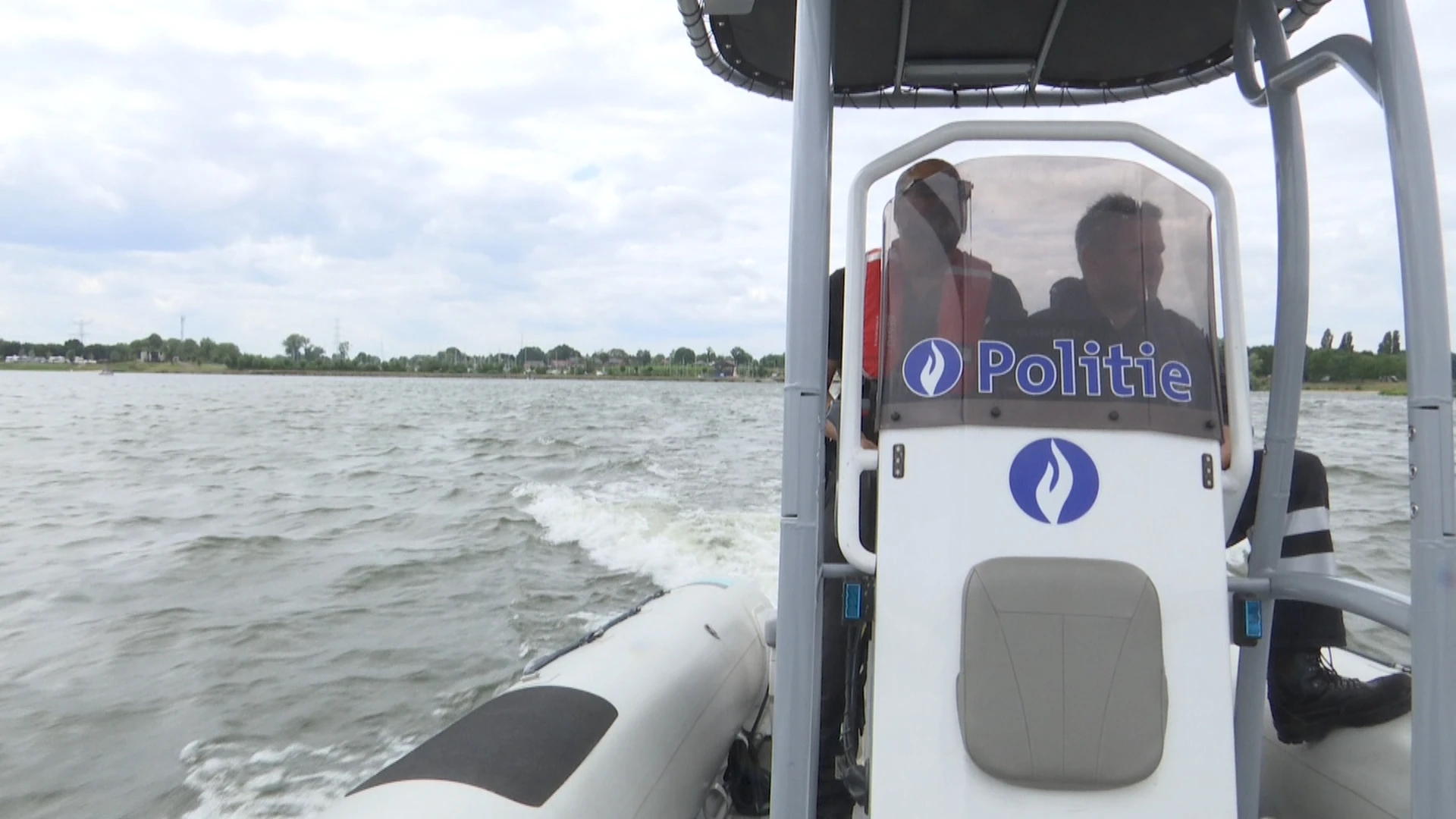 Scheepvaartpolitie controleert vaker en strenger op de Maasplassen