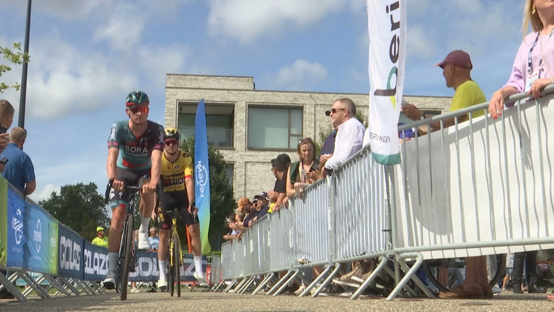 Tim Wellens blijft leider na rit van Beringen naar Peer in Renewi Tour