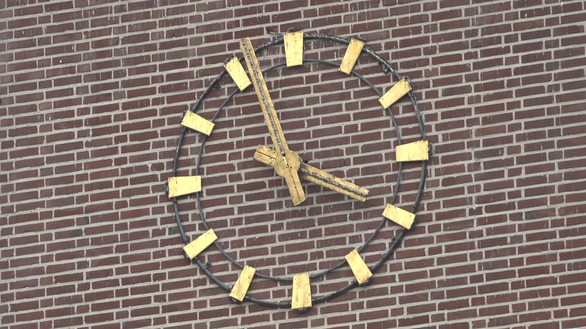Bisdom Hasselt ziet opvallende stijging van aantal mensen die zich laten ontdopen