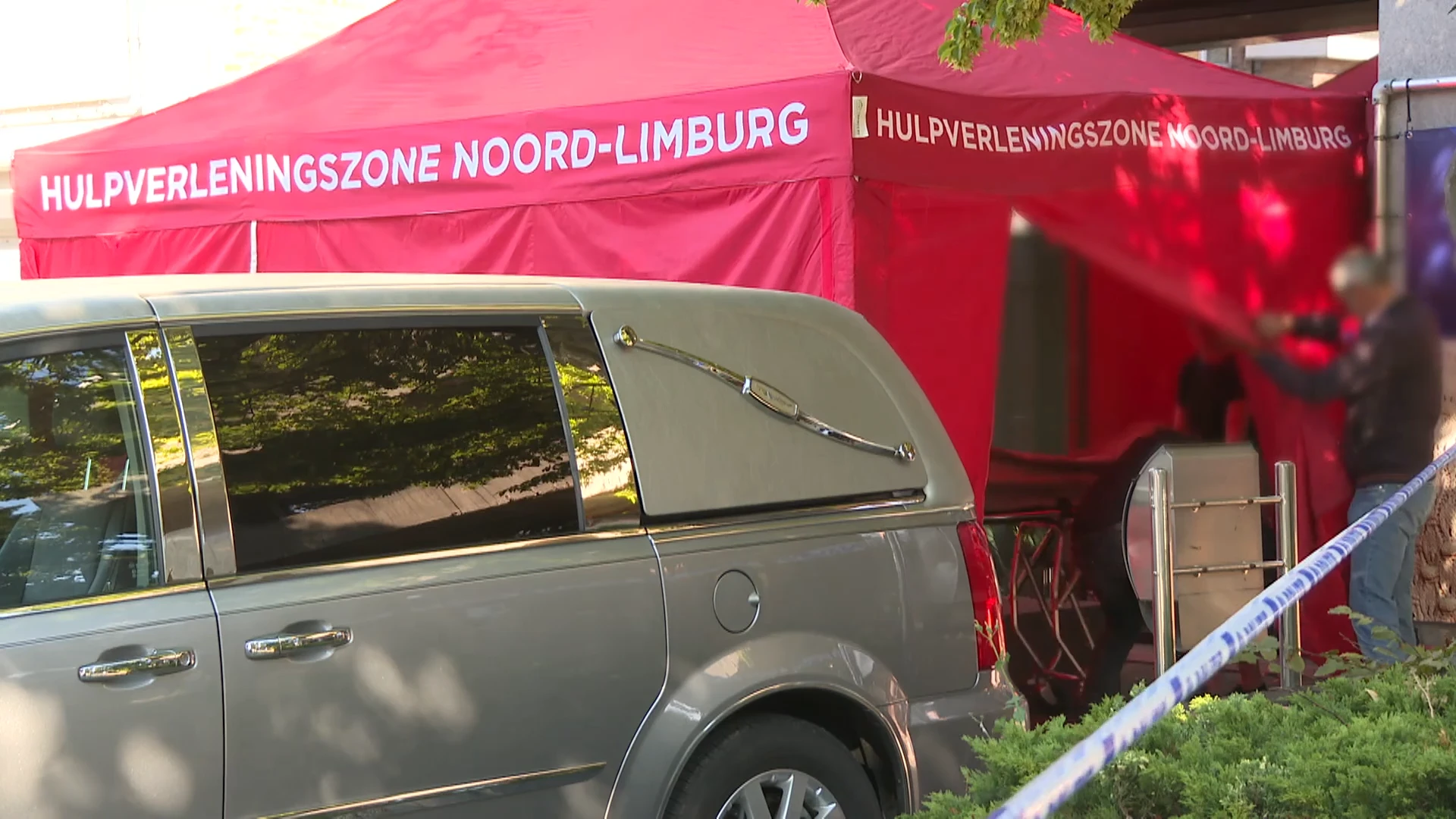 Dode inbreker gevonden in optiekzaak in Bocholt: twee kompanen slaan op de vlucht