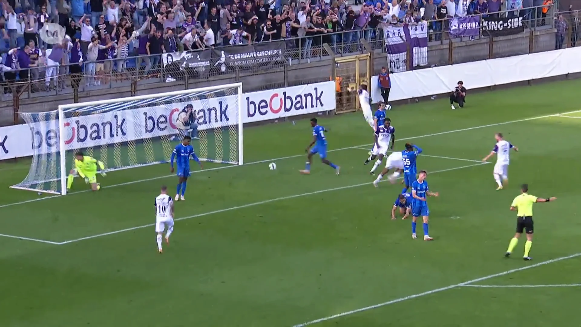 Jong Genk thuis onderuit tegen Beerschot
