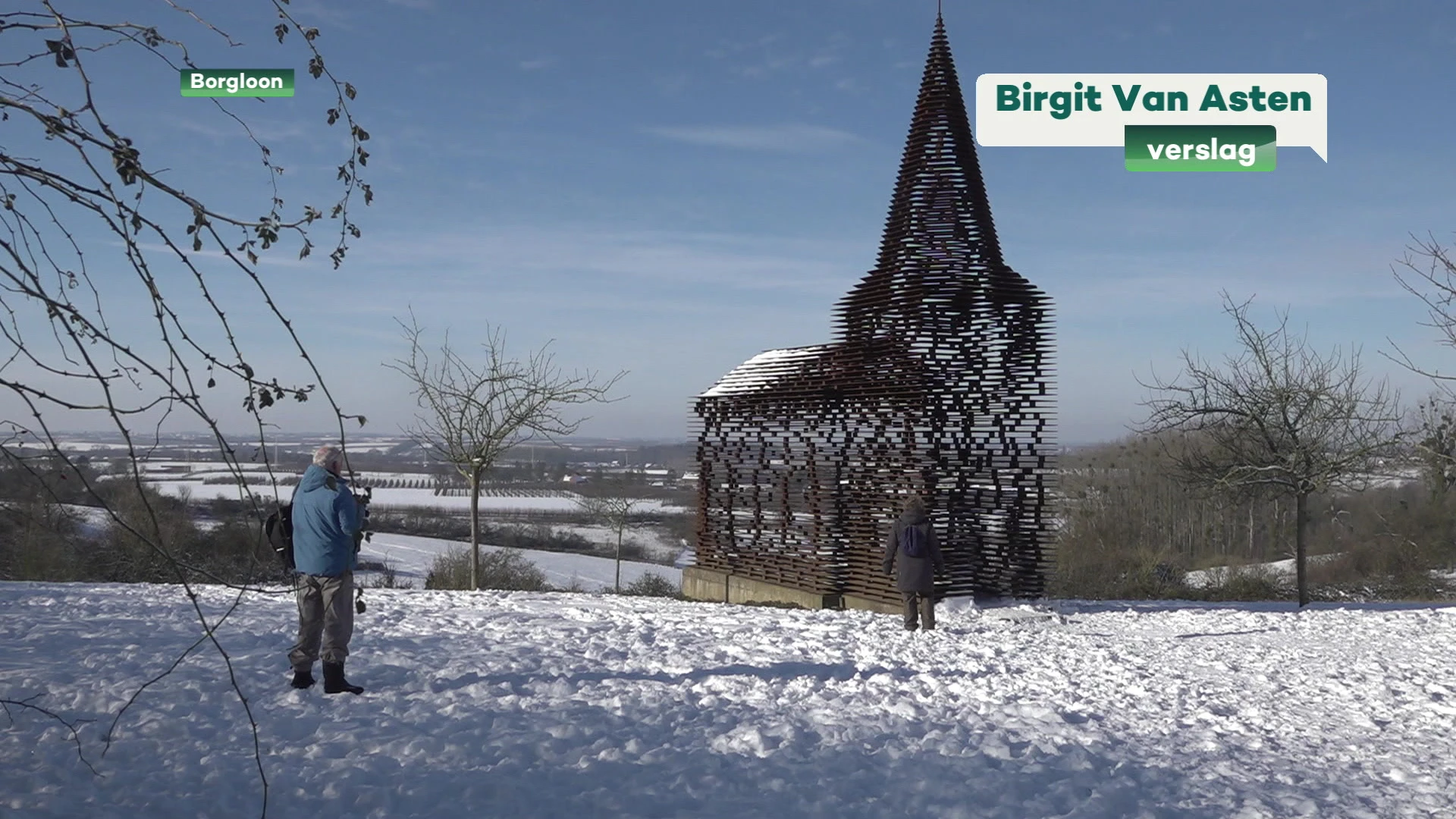 Sneeuw lokt heel wat wandelaars naar Limburg: 1.000 extra bezoekers voor doorkijkkerkje Borgloon