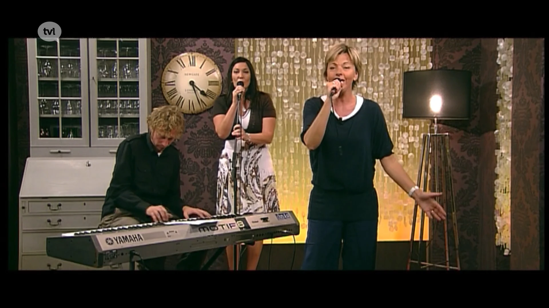 Ingeborg & Sabien Tiels - Door de wind