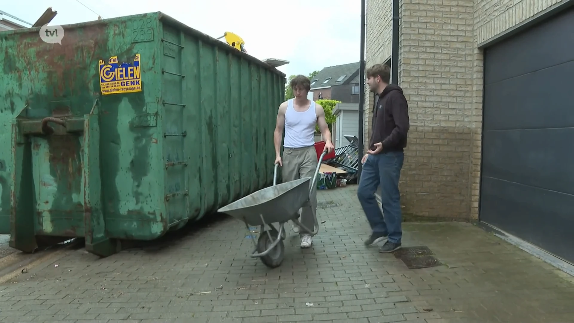 Inwoners Voeren bereiden zich voor op meer wateroverlast: "Veel persoonlijke spullen blijven er niet over"