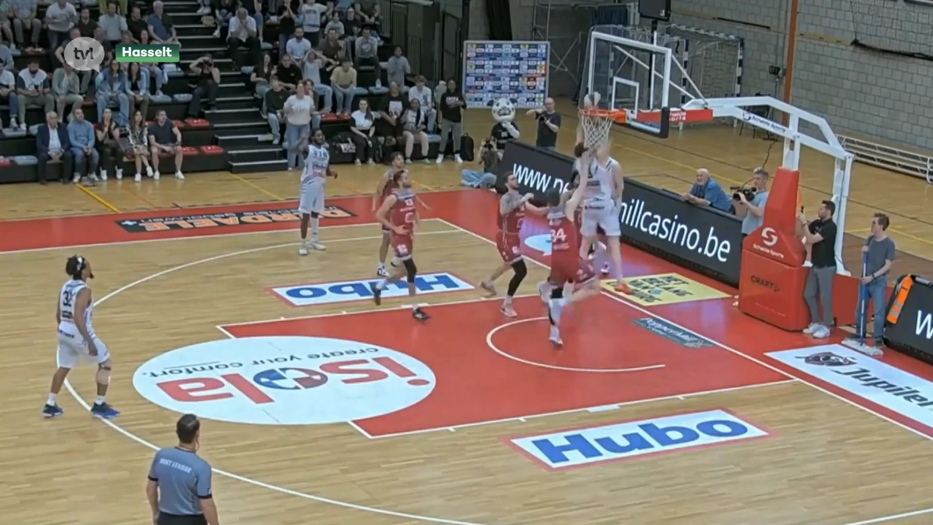 Limburg United dwingt op de buzzer vijfde wedstrijd af in halve finale tegen Antwerp