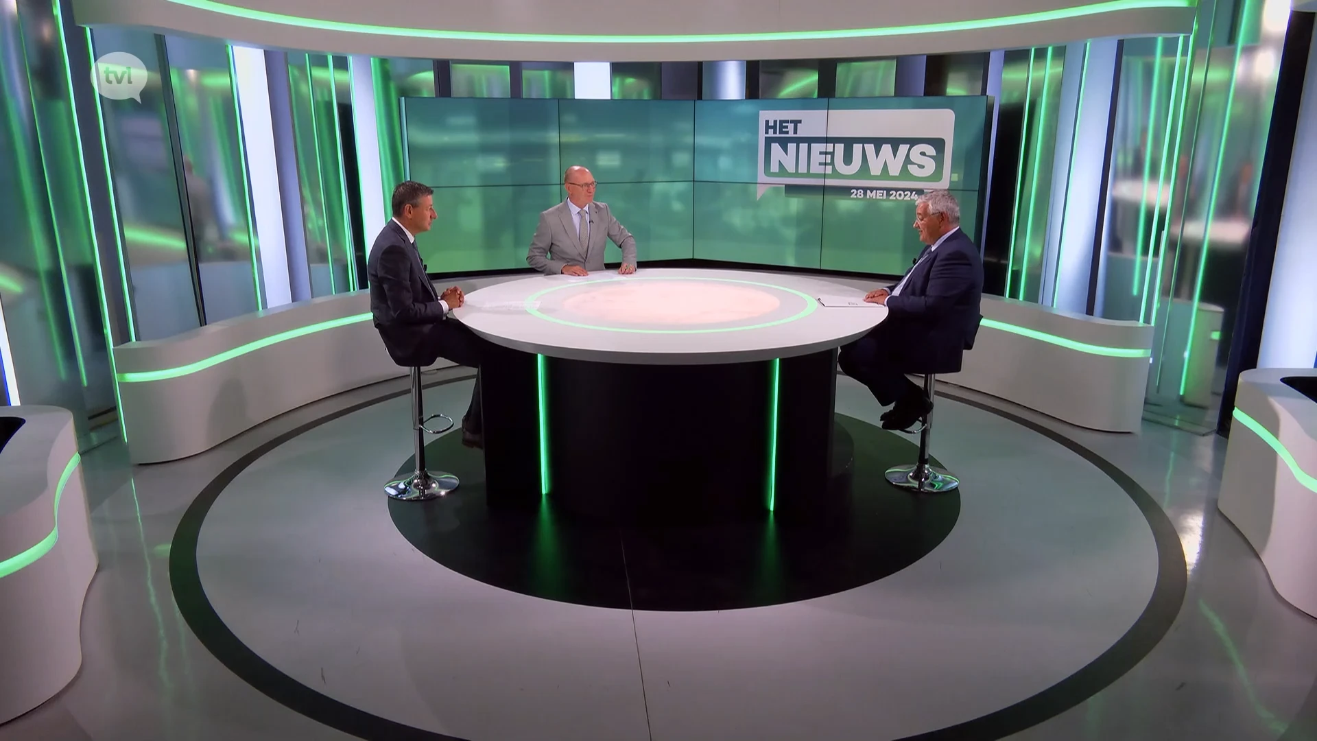 Steven Vandeput (N-VA): "Vlaams Belang reikt de hand maar stampt tegelijk met dikke bottinnen onder tafel"