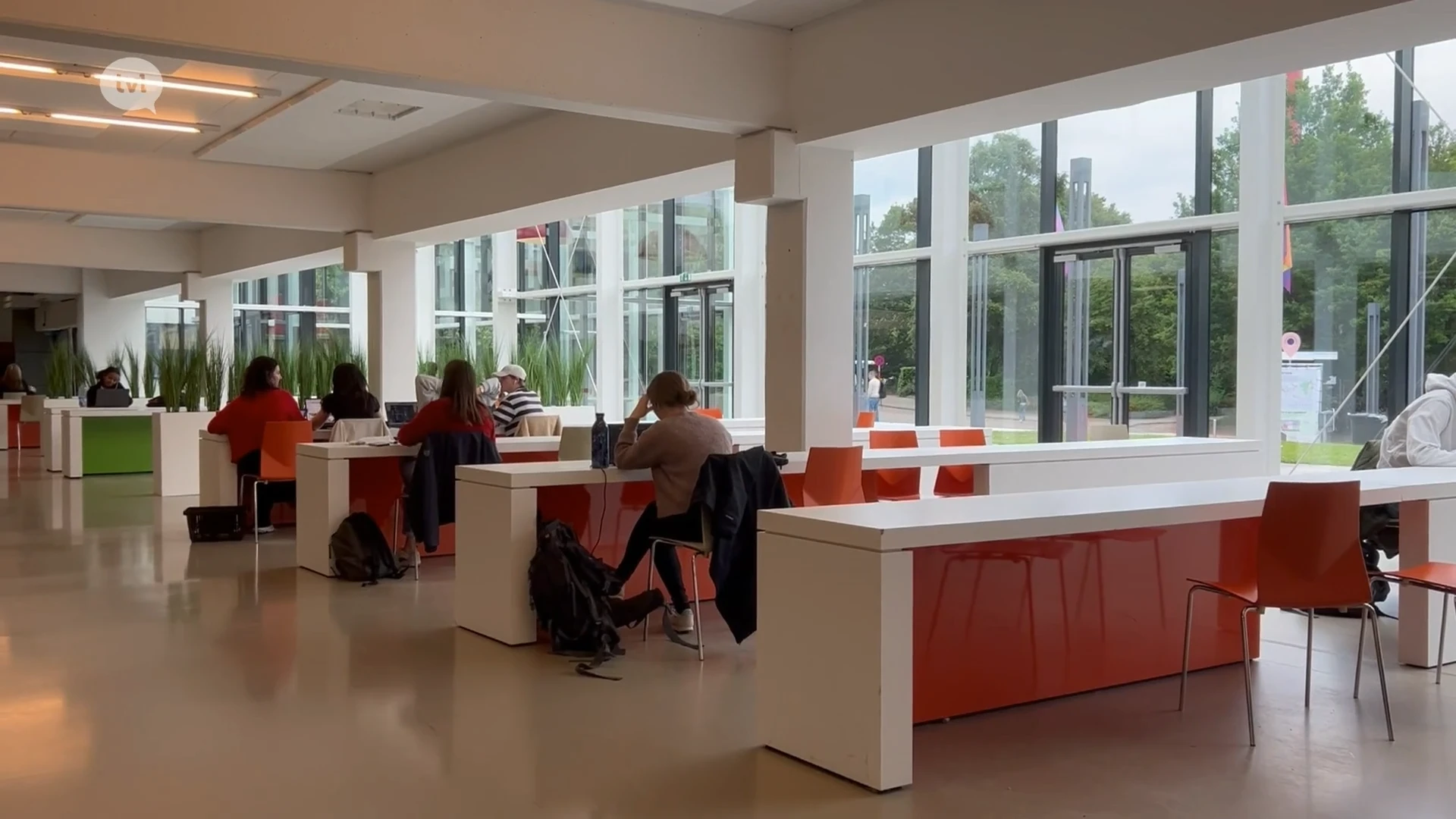 Studenten moeten in volle blok tijd maken om te stemmen