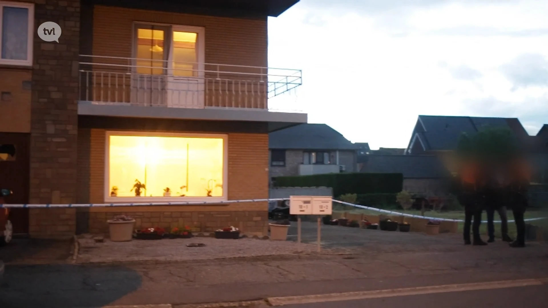 Vrouw raakt zwaargewond bij verdachte brand in Maaseik