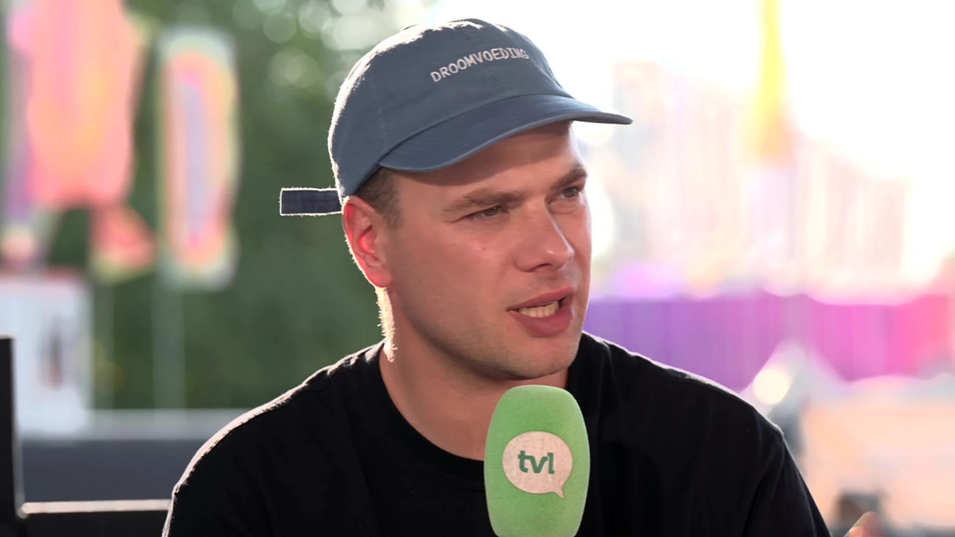 Interview met Brihang: "Turnoefeningen als opwarming voor optreden"
