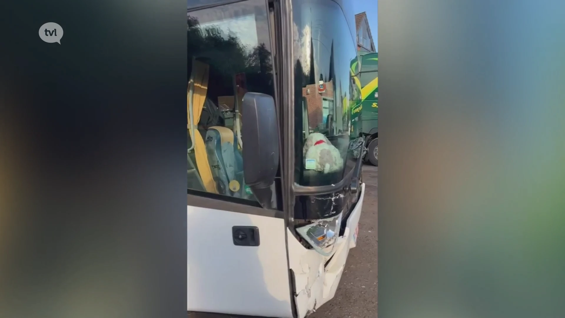 Schoolbus met 72 kinderen betrokken bij ongeval in Beverlo