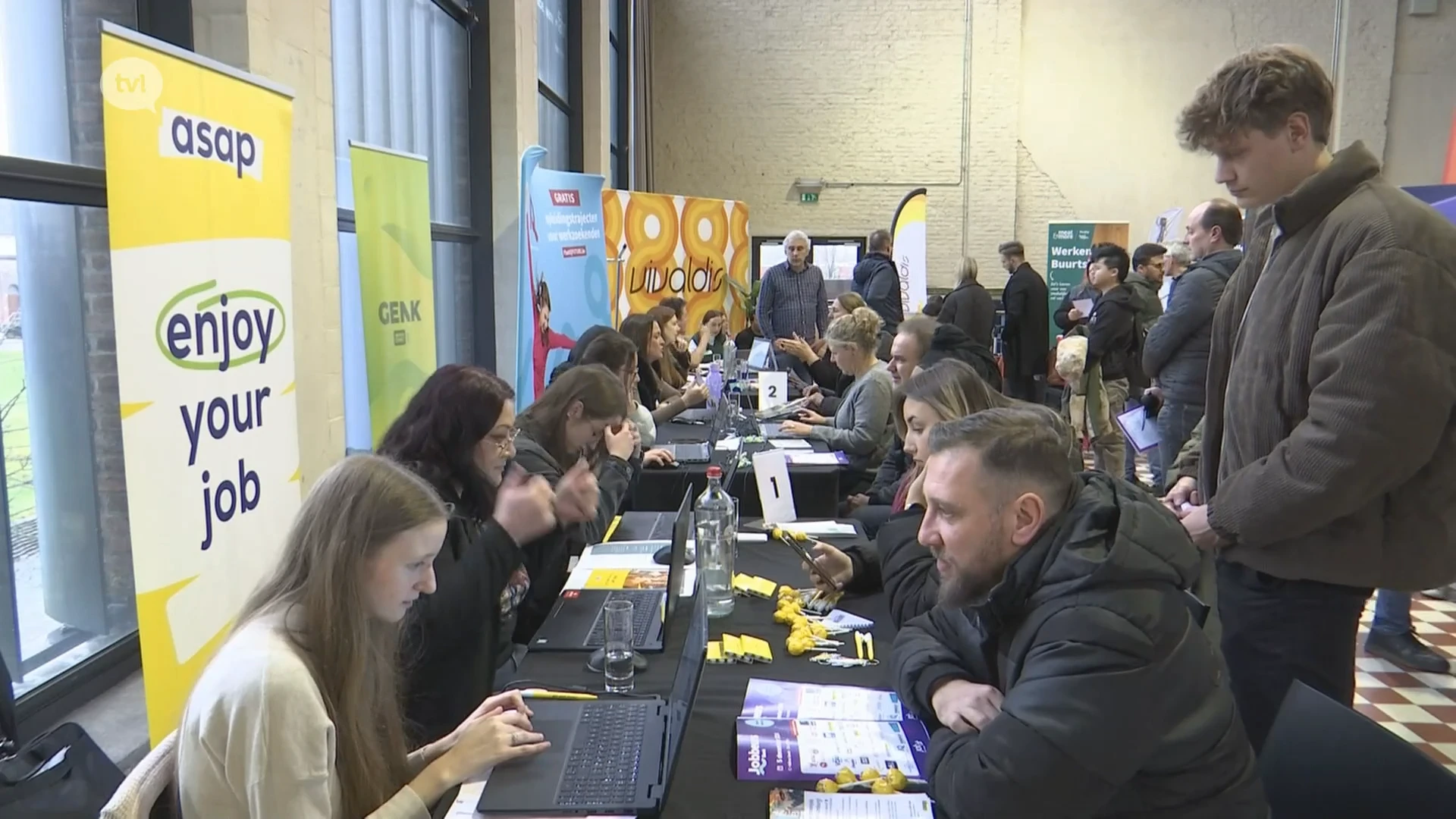 Drukte op Genkse jobbeurs bewijst slecht economisch jaar in Limburg