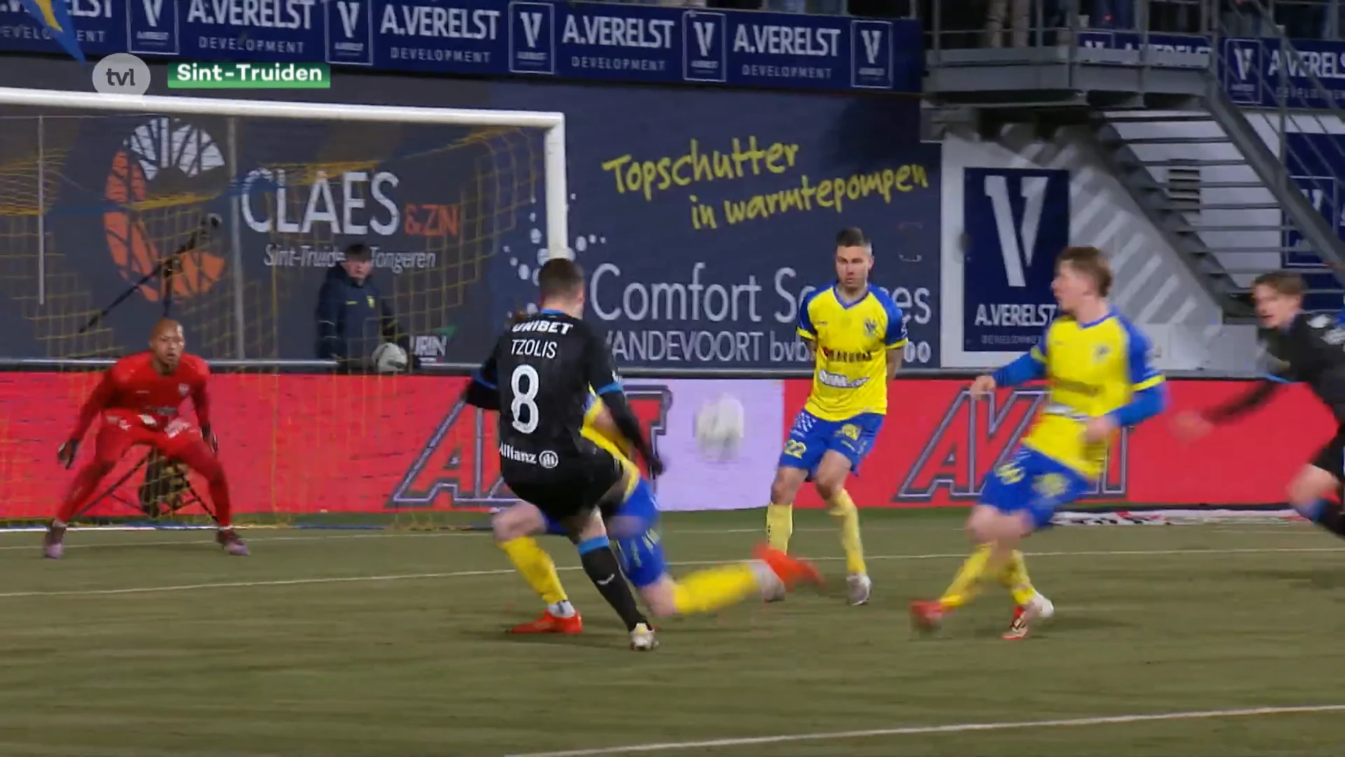 STVV geeft stuntzege tegen Club Brugge in blessuretijd uit handen