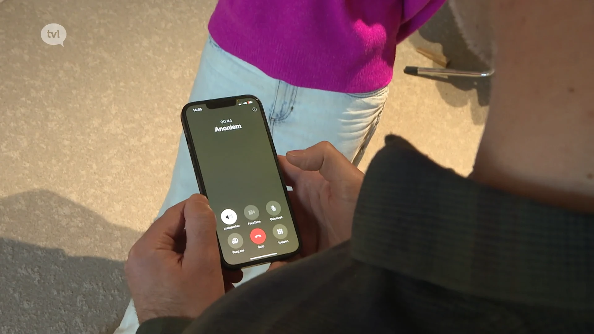 Reeks Slachtoffers: een leven voor en na (afl.4): Marie (76) gaat in gesprek met de jongen die haar oplichtte