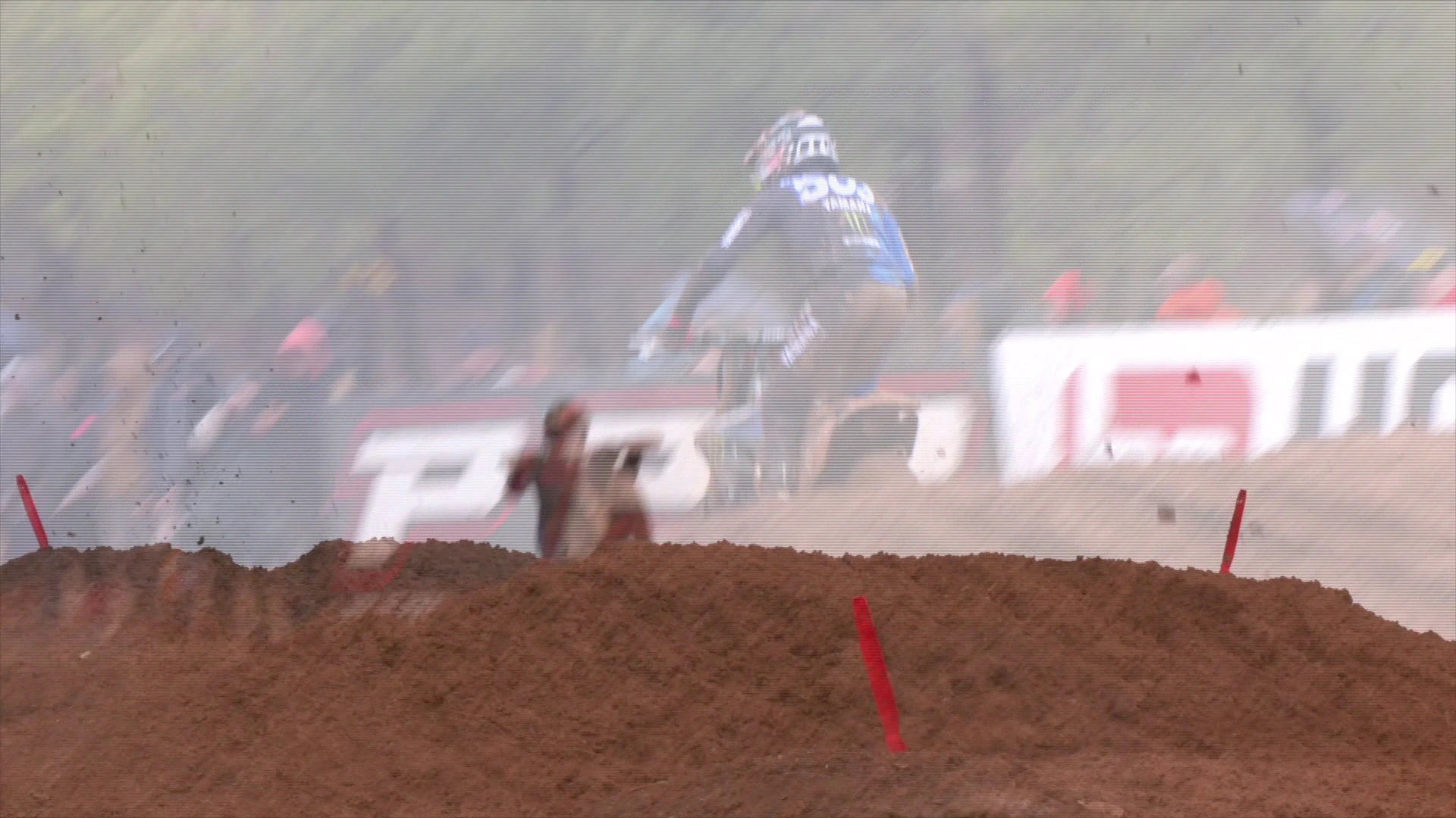 Jarige Jarne Bervoets pakt 24 jaar na vader Marnicq GP-zege in EMX 125