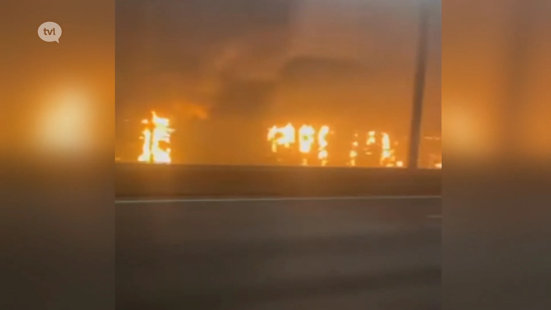 Spookrijder botst tegen vrachtwagen op E314 en overleeft klap niet