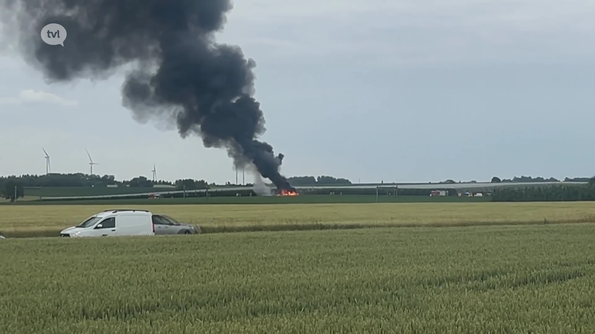 Brand op plantage in Montenaken zorgt voor enorme rookpluim