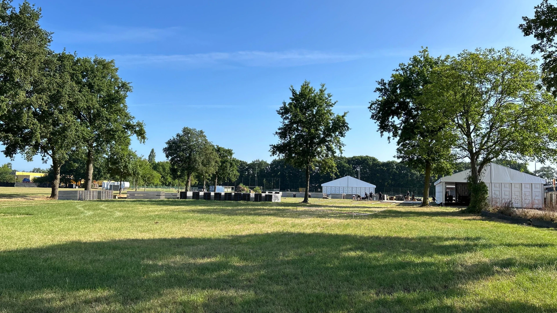 Het is zover: de opbouw van Pukkelpop gaat van start