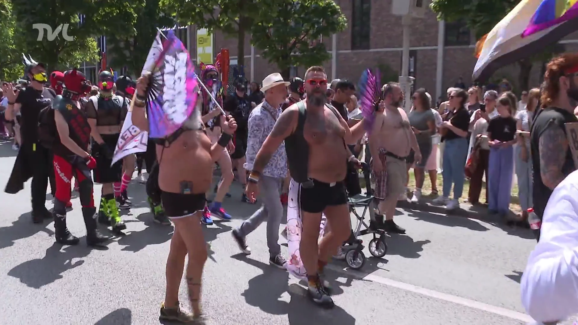 Ruim 10.000 bezoekers voor eerste Limburg Pride in Hasselt