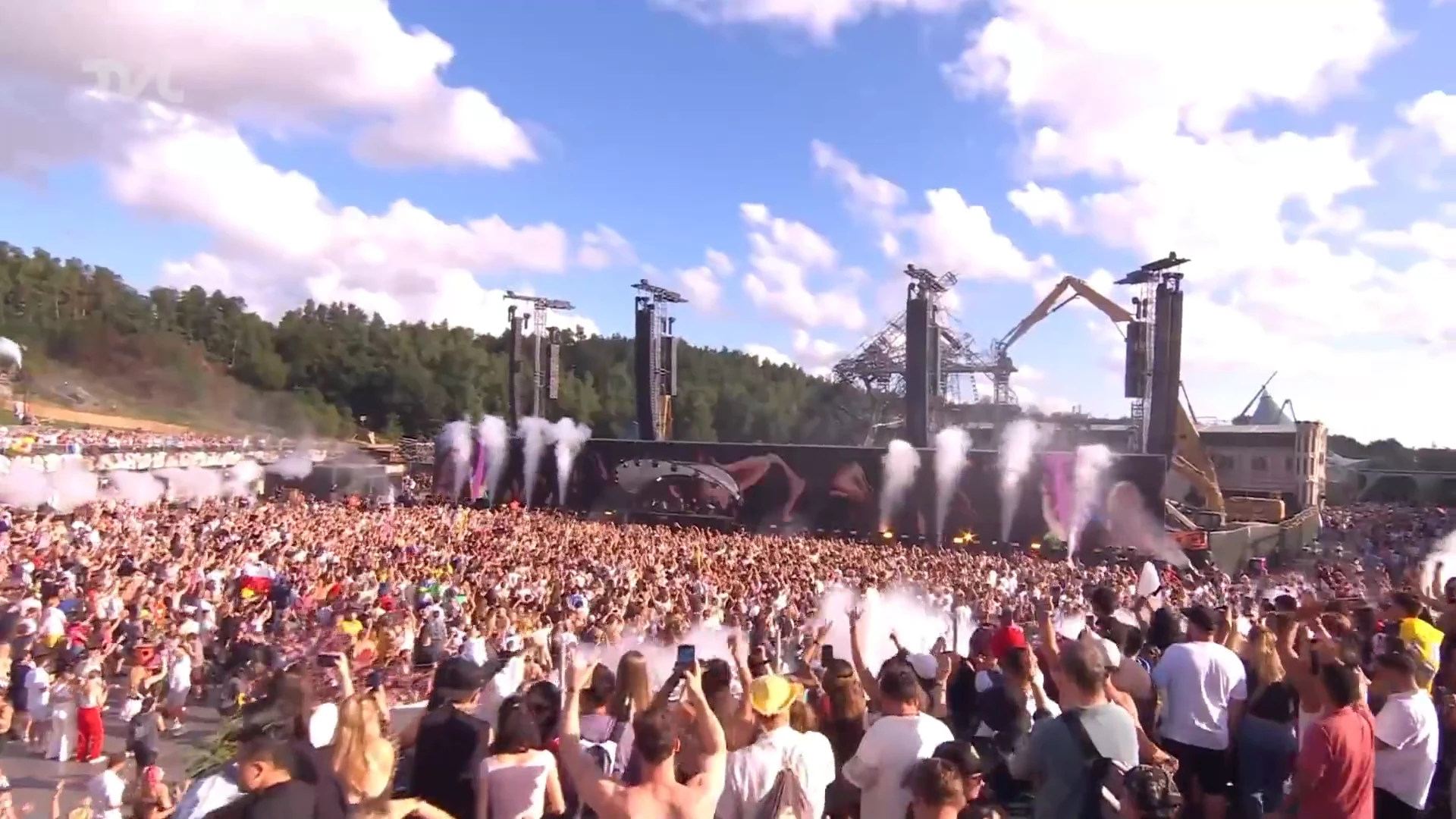 Burgemeester Dries Deferm gewond na brutale overval op Tomorrowland
