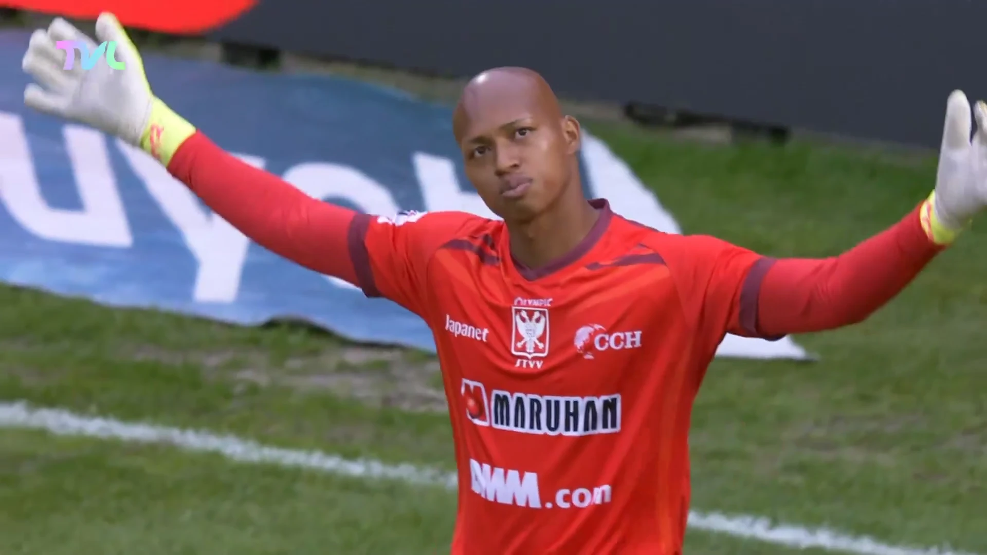 Zege ontglipt STVV na blunder van doelman