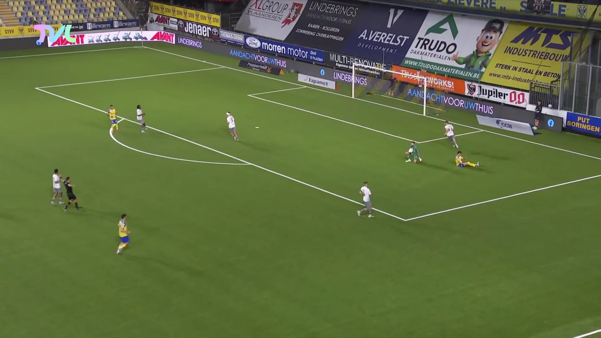 STVV pakt 7 op 9 na winst tegen Dender en is (even) leider