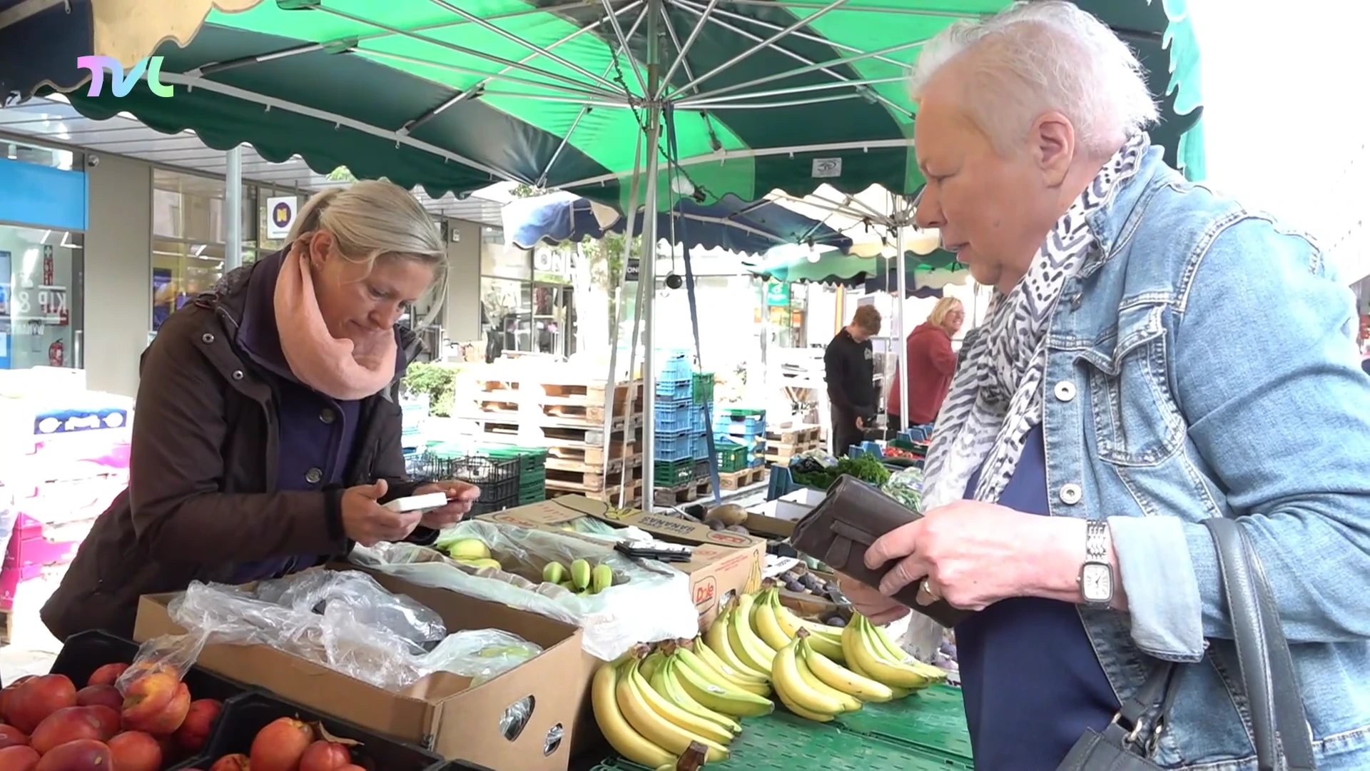 Stad Hasselt bekijkt of het mogelijk is om de markt één dag per week naar Quartier Bleu te verhuizen
