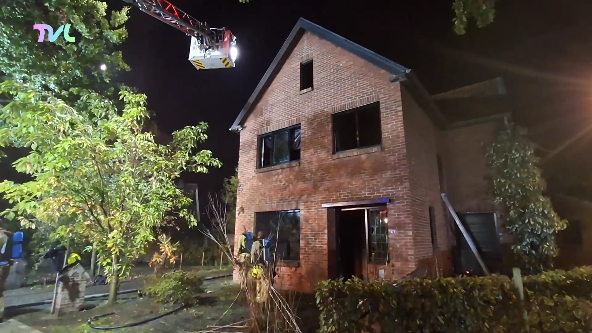 Hoofdafbeelding voor artikel Buurman redt bewoner uit brandend…