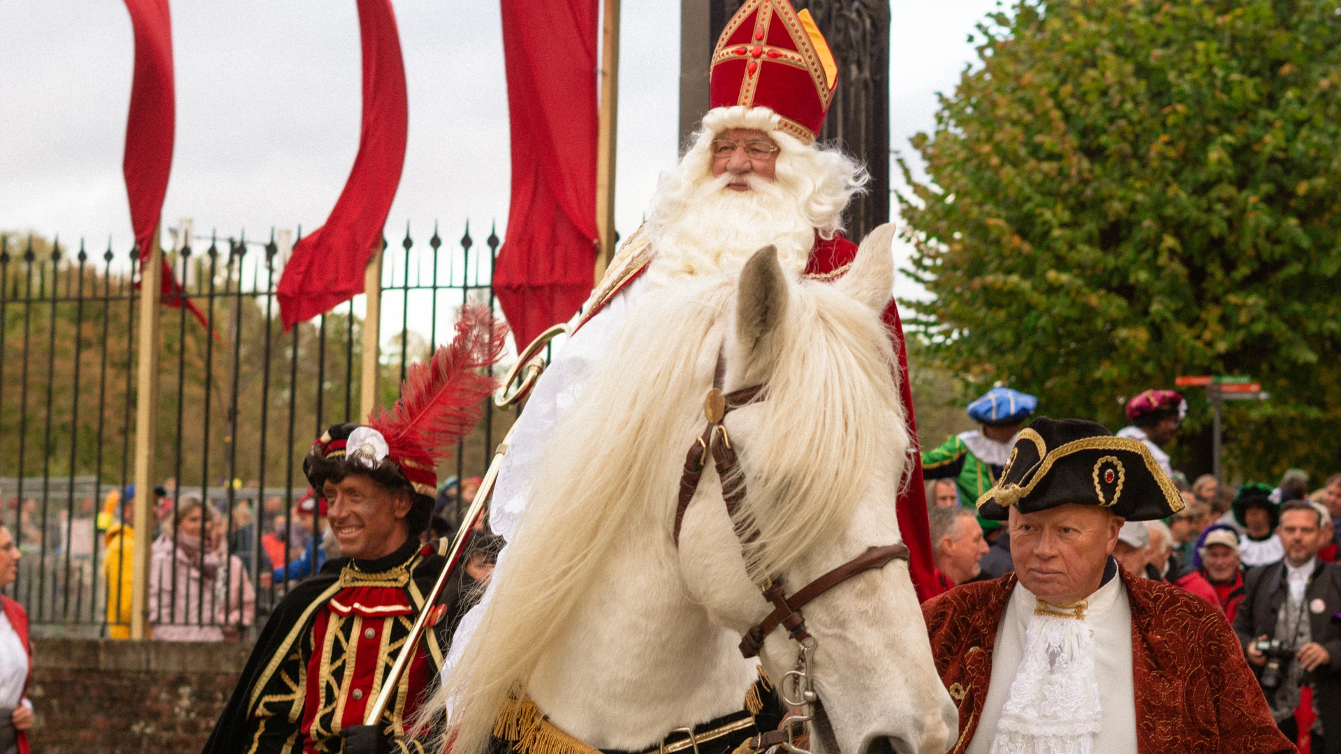 Hoofdafbeelding voor artikel Volg hier live de intrede…