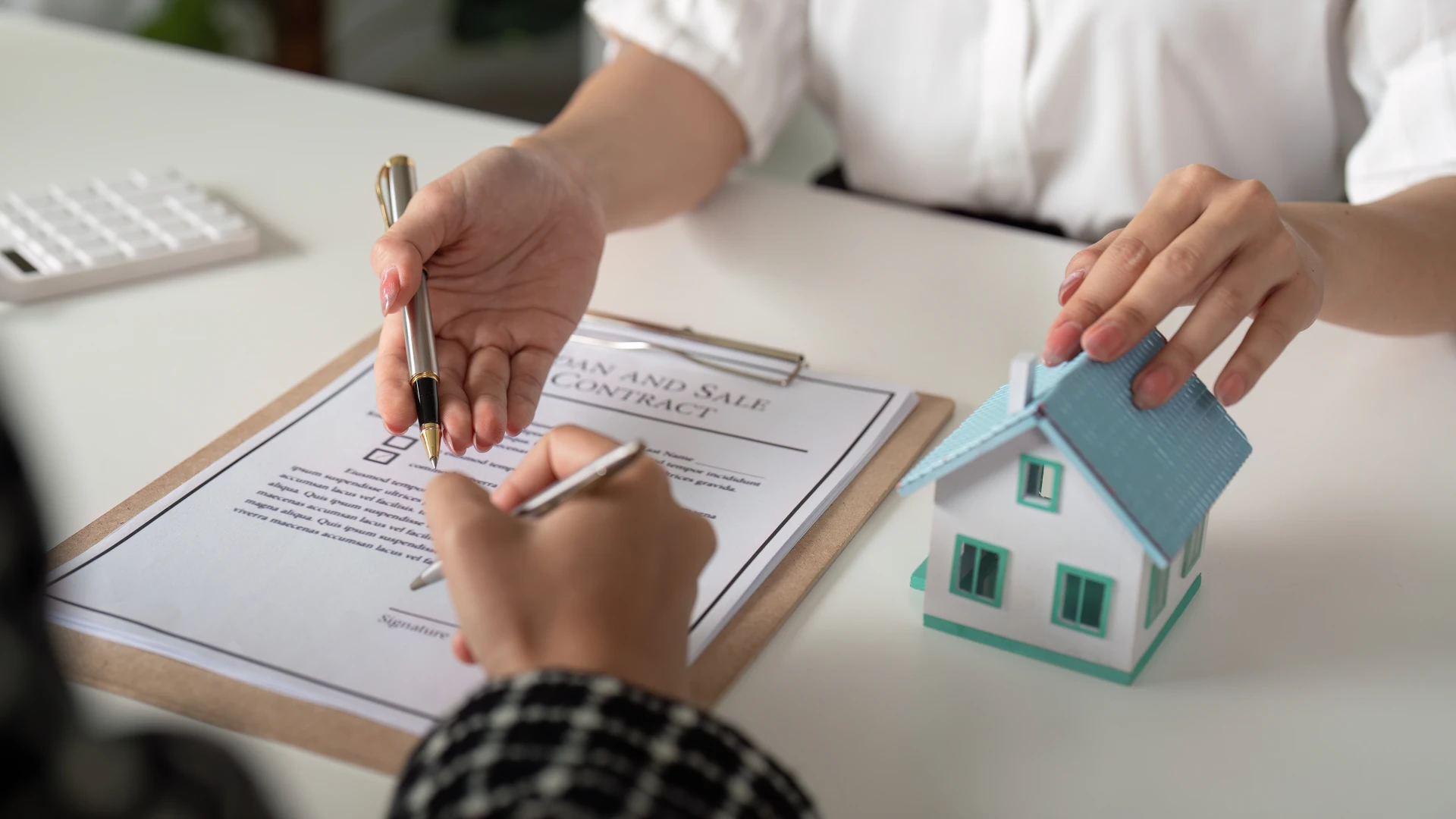 Hoofdafbeelding voor artikel Singles helemaal onderaan…