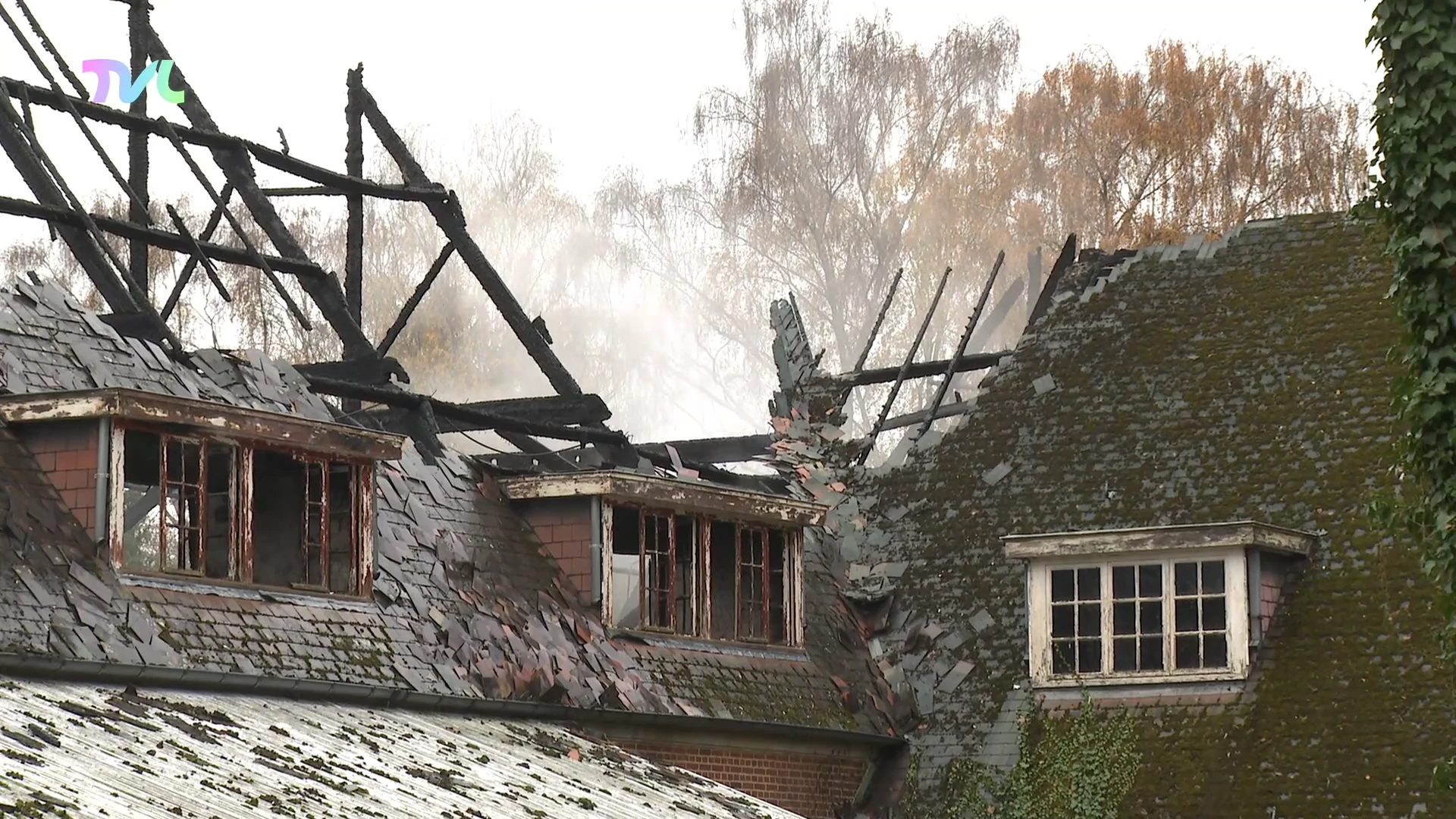 Hoofdafbeelding voor artikel Uitslaande brand verwoest…