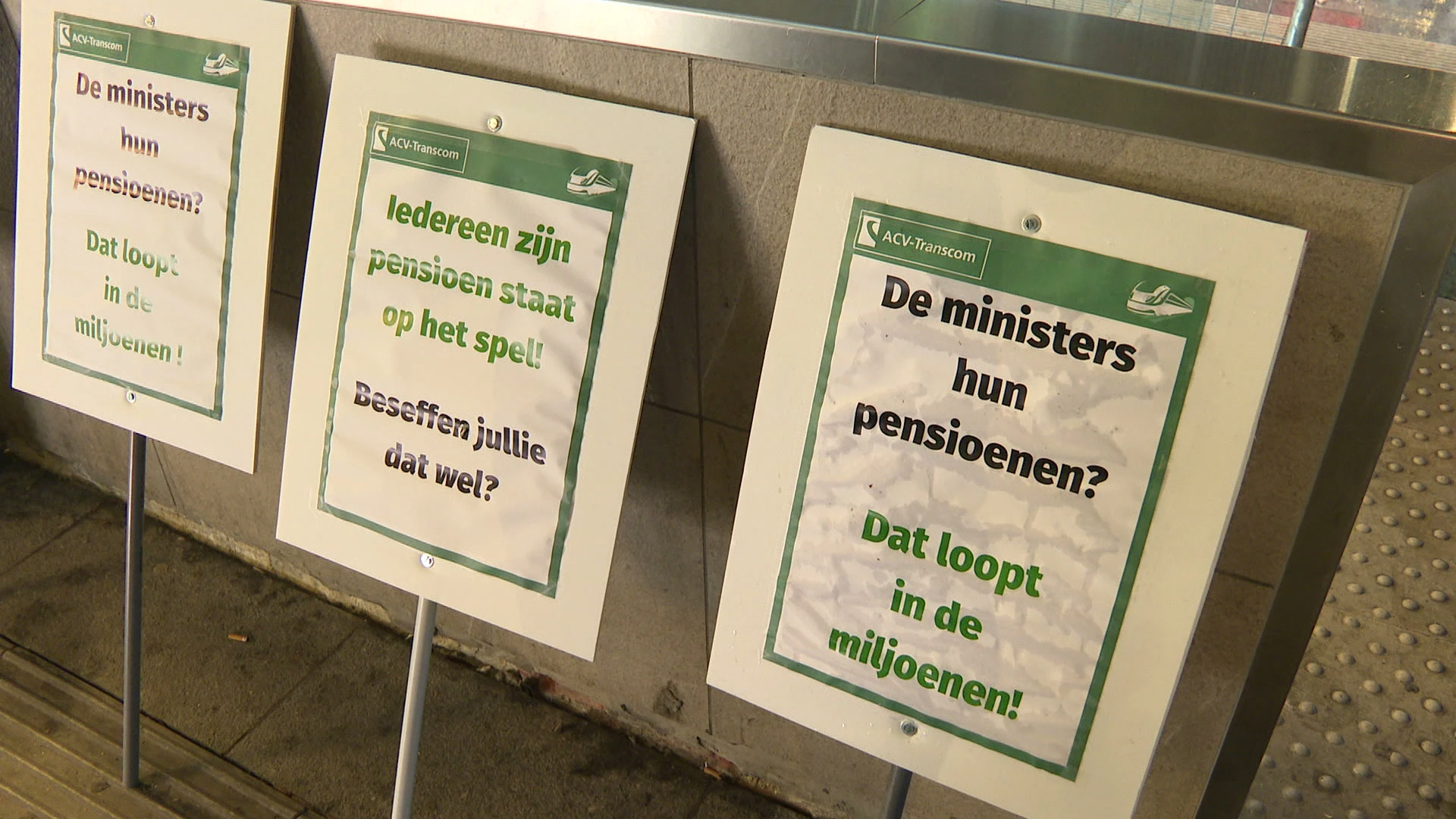 Hoofdafbeelding voor artikel Vakbonden voeren morgen actie…